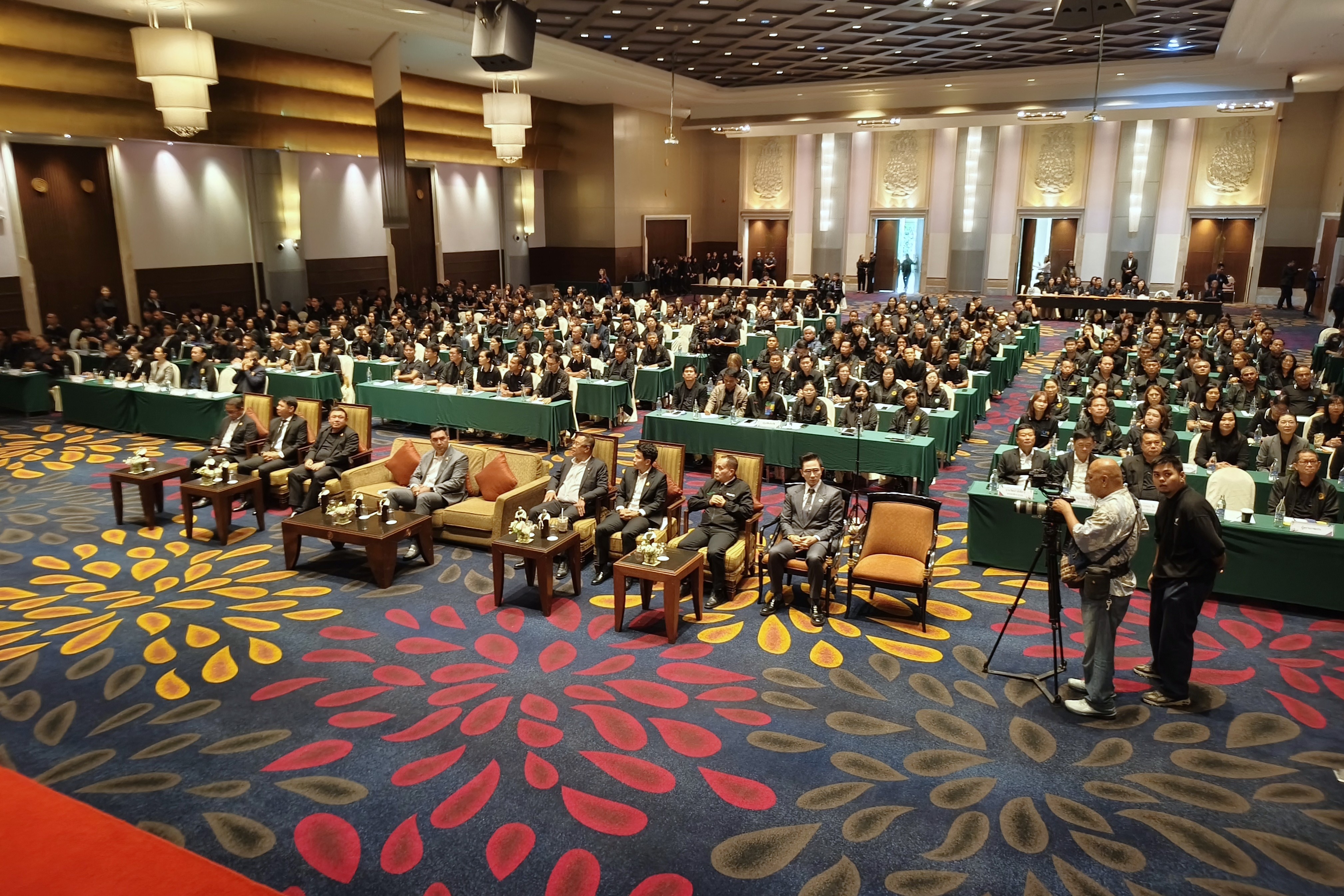 title - รมช.วัชระพล สั่งเร่งดำเนินการ บริหารจัดการที่ดินและดิน มอบสิทธิในที่ดินทำกินให้แก่เกษตรกร